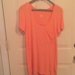 Coral Mossimo tee